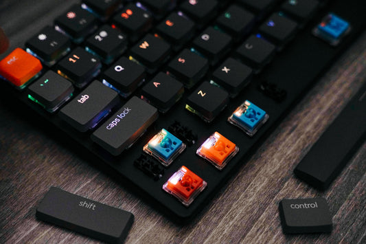 Bàn phím cơ Low-profile mỏng nhẹ dành cho freelancer
