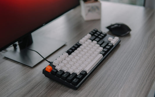 Keychron C1 là chiếc bàn phím tiếp theo của Keychron sử dụng layout phím TKL sau sự thành công của Keychron K1v4 TKL và Keychron k8.