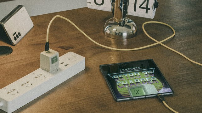 SHARGEEK Retro 35 GaN Charger